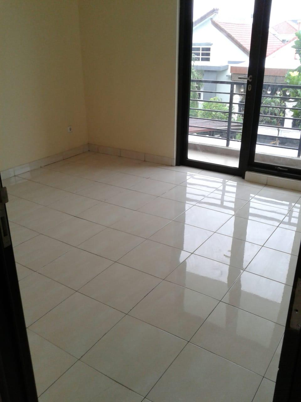 DiSewakan Rumah di Cluster Tropikana Jababeka Cikarang
